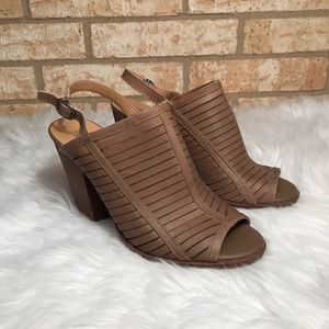 Lucky Brand Lialor Peep-Toe Leather Brown Heels